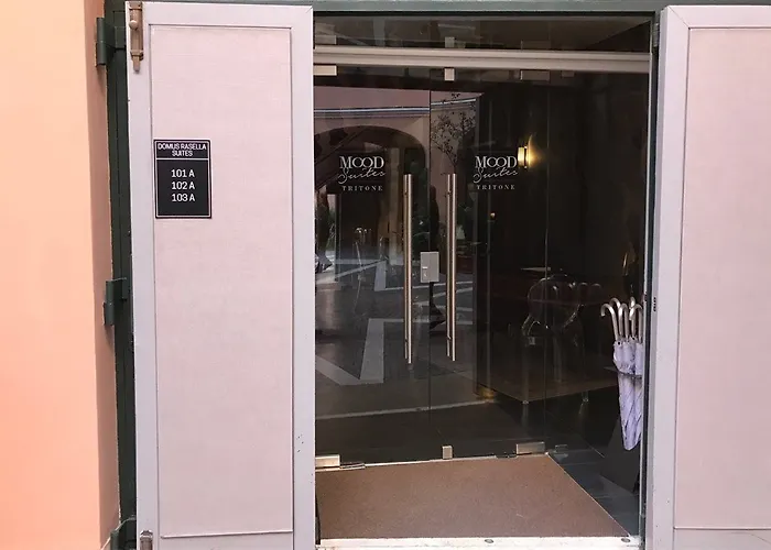 Unica Apartahotel 4*