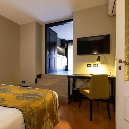 Unica Apartahotel 4*
