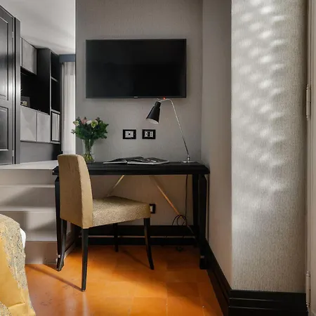 Unica Aparthotel
