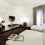 Unica 4*